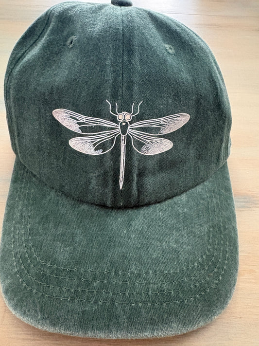 Baseball style cap with Dragonfly